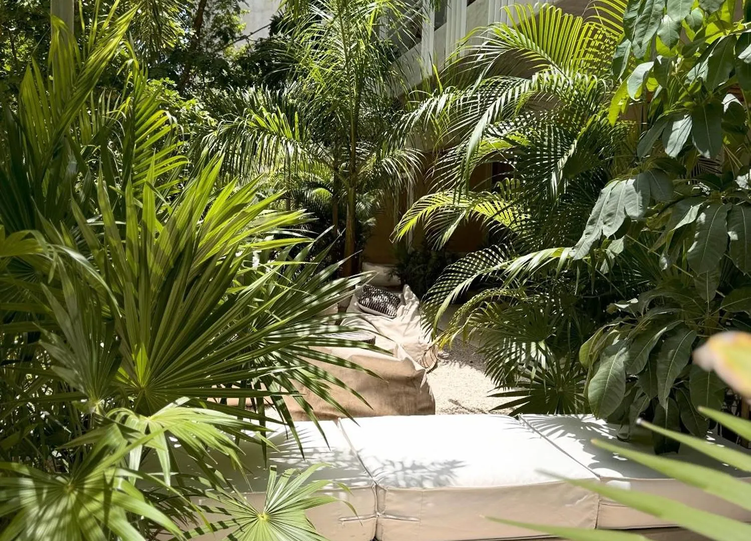 Jungle Chic Suites By Marea تولوم 0*,